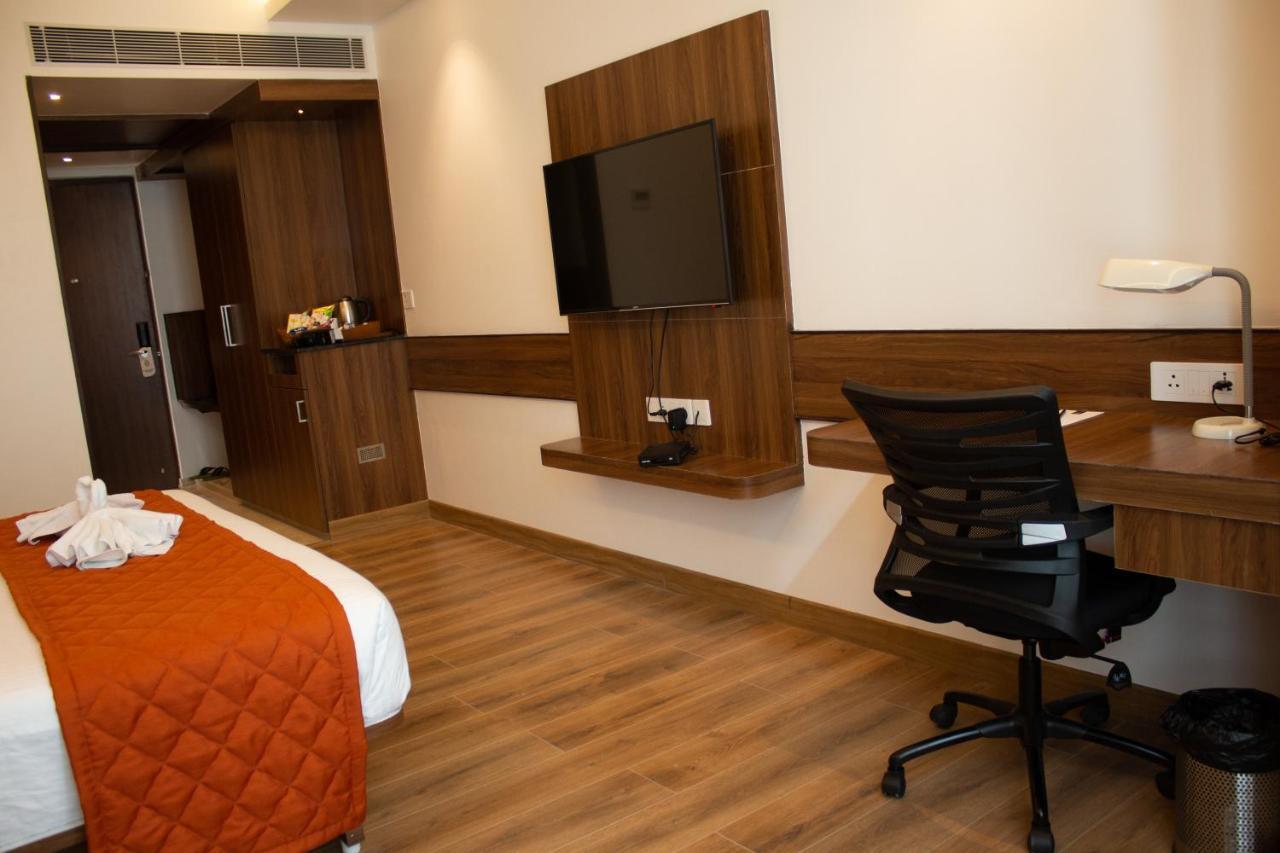 Shivas Galaxy Hotel Devanahalli Luaran gambar