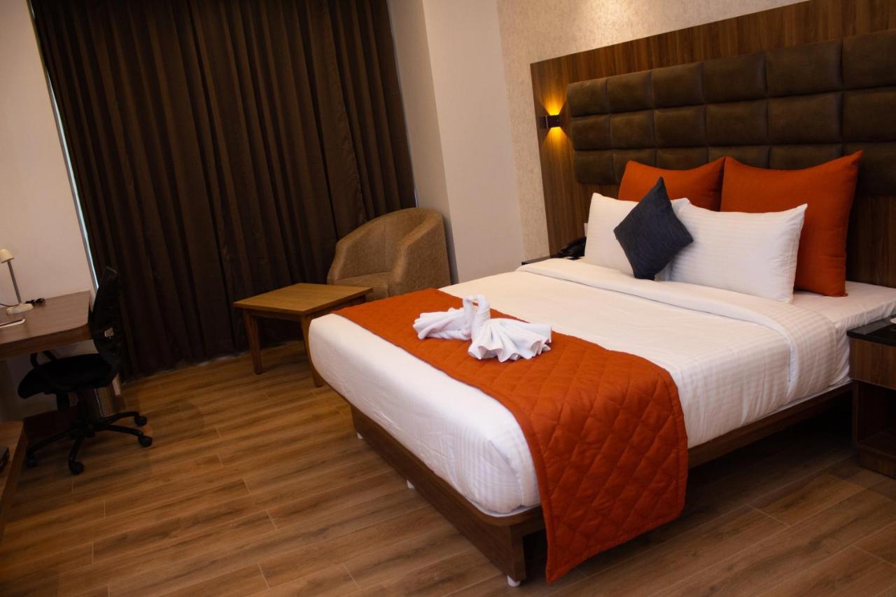 Shivas Galaxy Hotel Devanahalli Luaran gambar